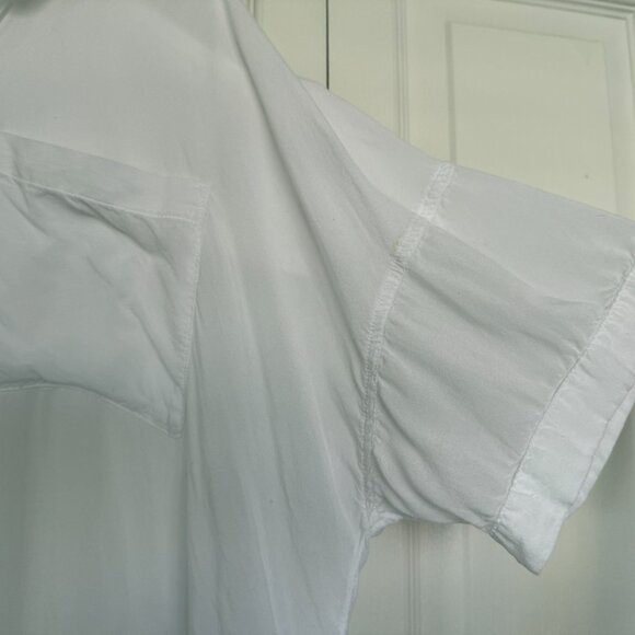 Splendid Tie Front Button Down Shirt with Front Pocket- M- White - Picture 5 of 7